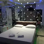 Motel Flex Love (Adults Only)